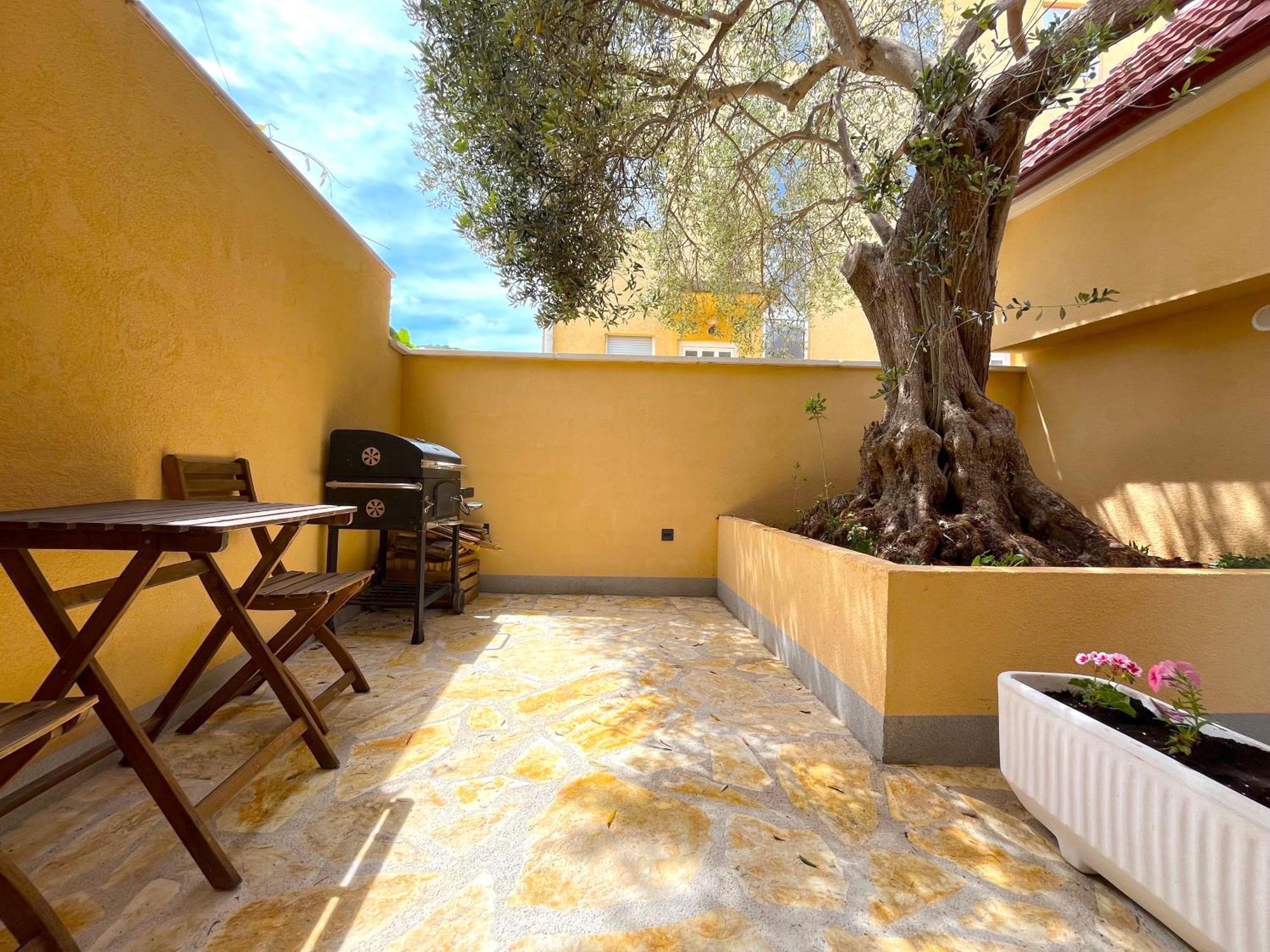 Ferienwohnung Olive Tree Stari Grad  Exterior foto